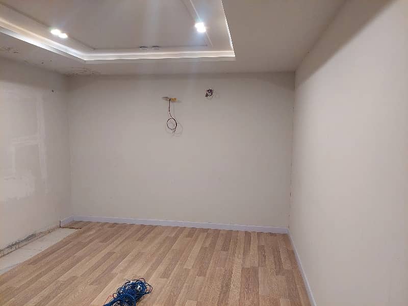 8 MARLA 1st FLOOR WITH ELEVATOR 23