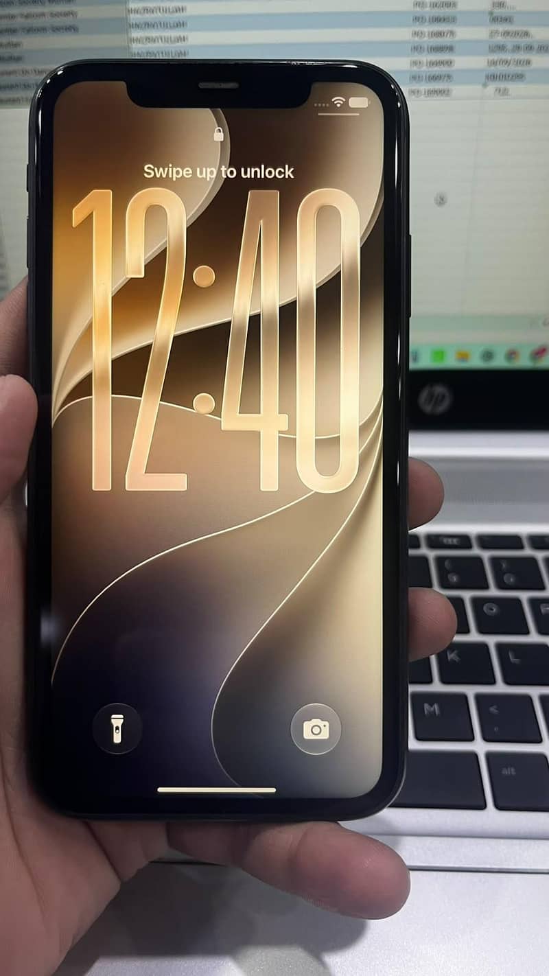 Apple iPhone 11 0