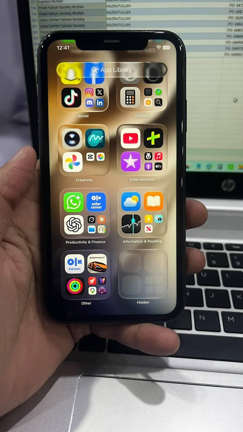 Apple iPhone 11 2