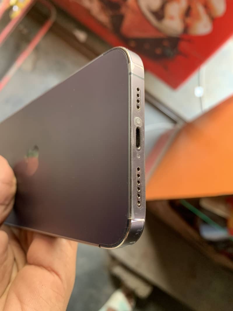 Apple iPhone 14 Pro max 2