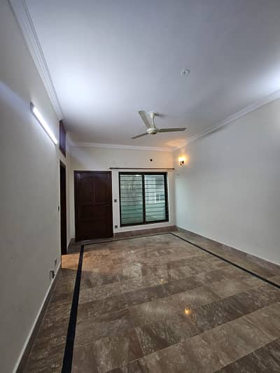 E-11/2 6 Marla house available for rent in e11 Islamabad
