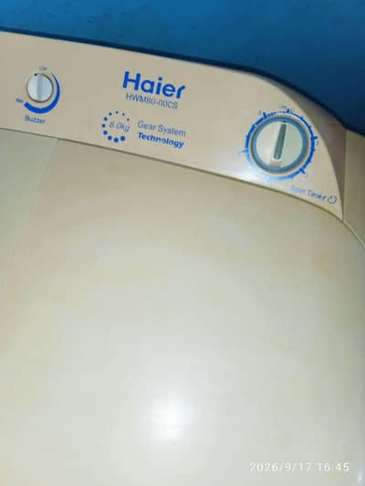 Haiet washing machine twin tub model number HWM80-000AS
