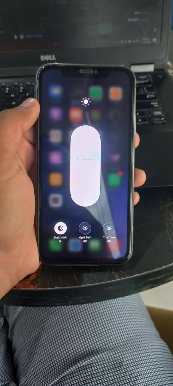 iPhone 11 0