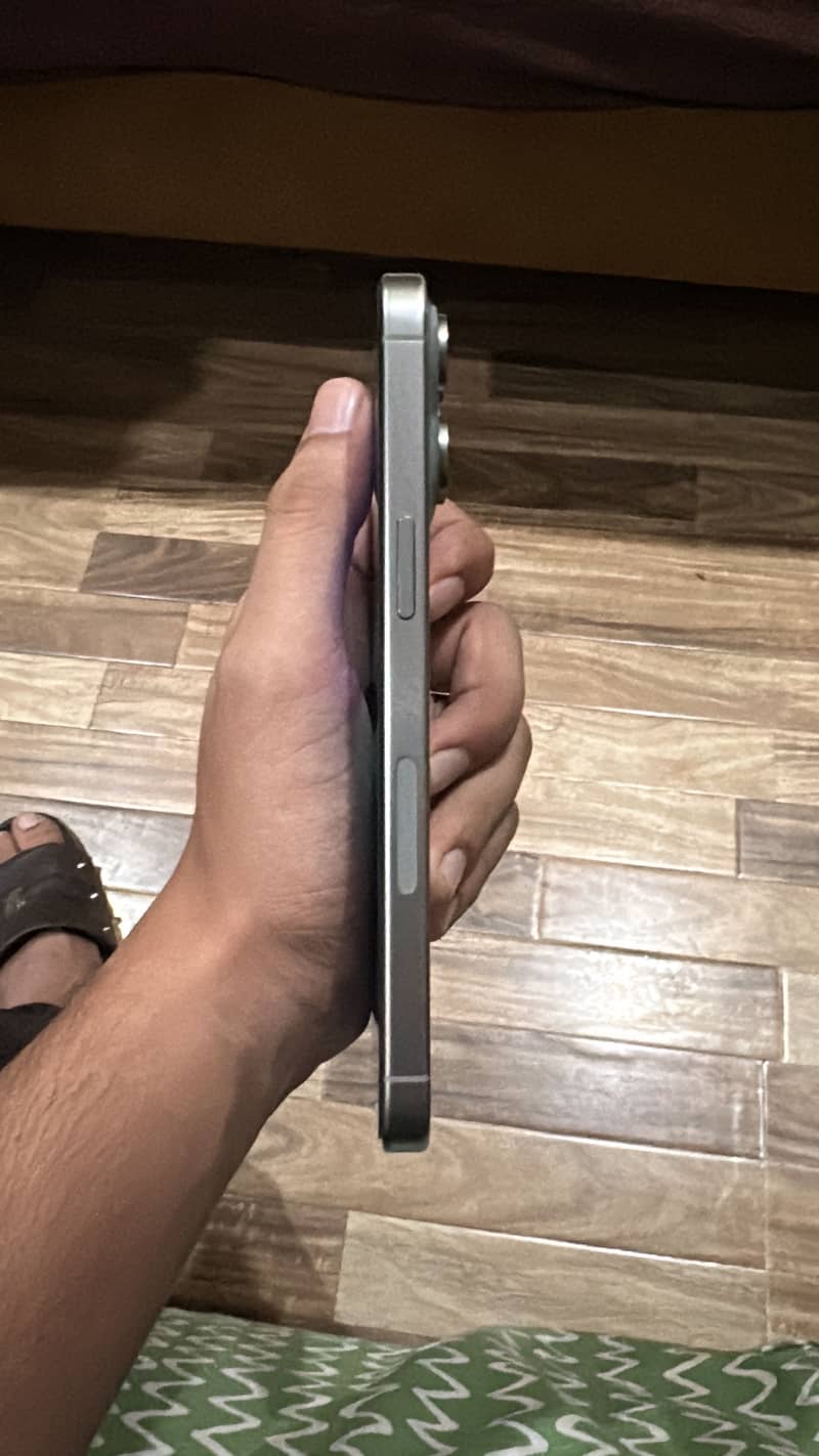Iphone 15 pro max 1
