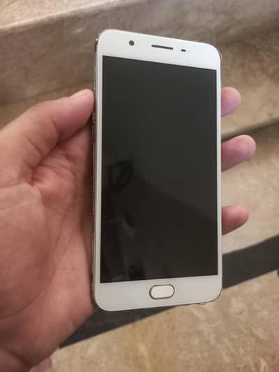 OPPO F1s
