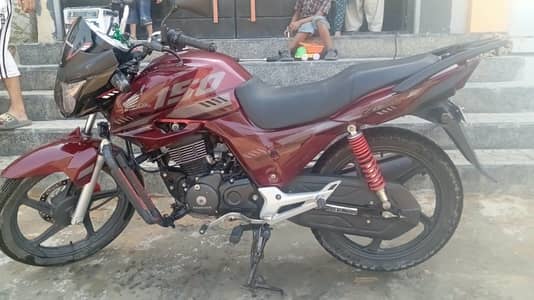 honda CB 150F 2025 model | 5,263 km driven | excellent condition