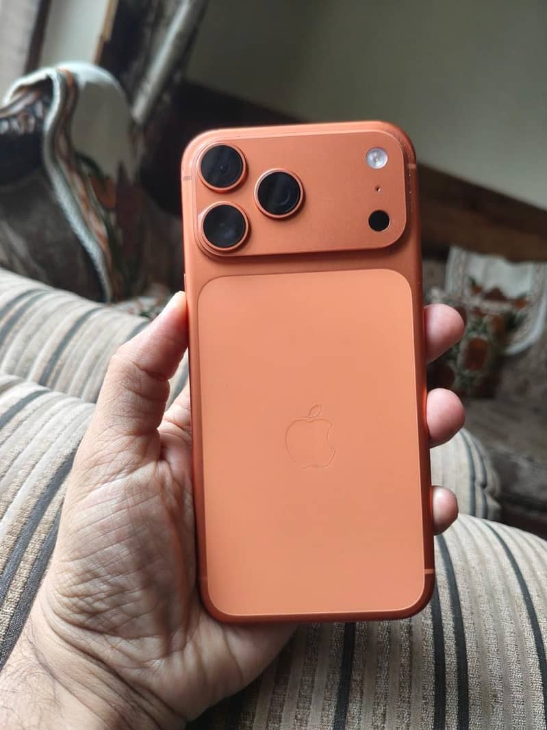 Apple iPhone 17 Pro Max 3
