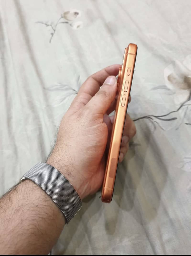Apple iPhone 17 Pro Max 5