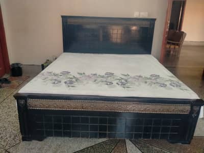 King size Bed with matress
