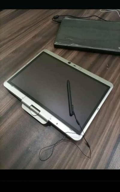 HP i7, 2nd gen-8GB RAM - 256GB SSD