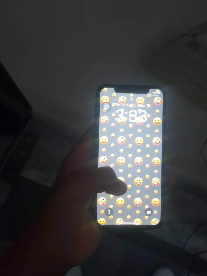 Apple iPhone X 0