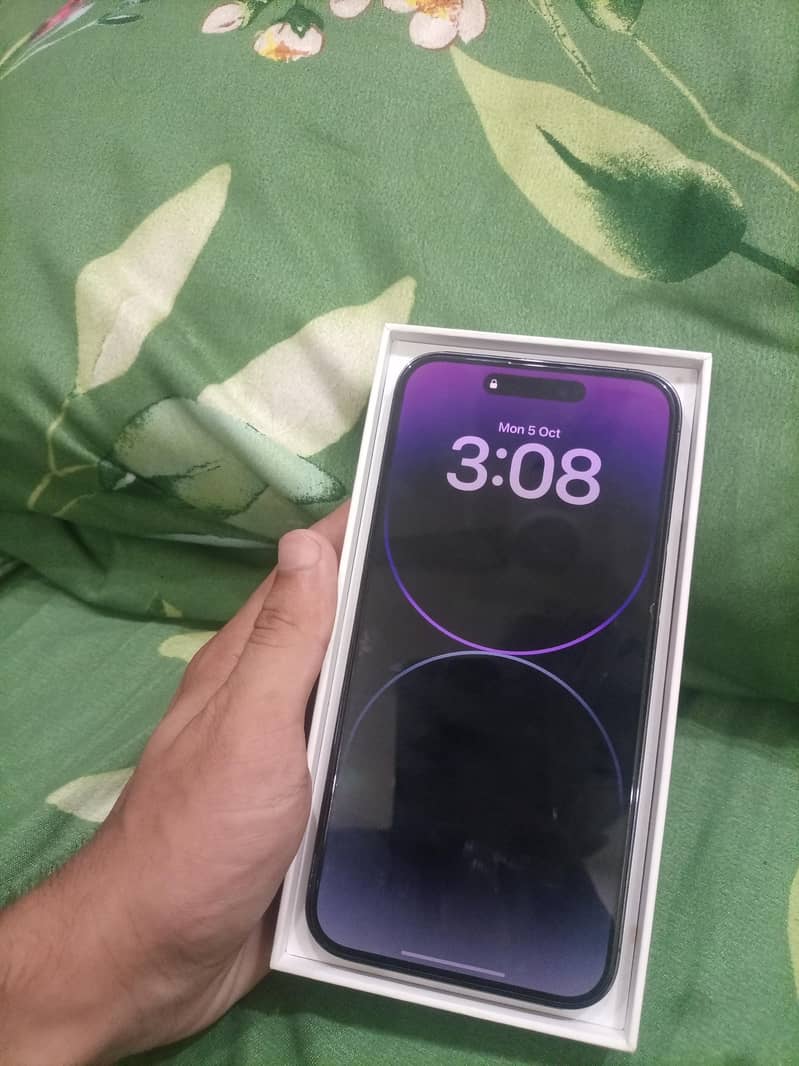 Apple iPhone 14 Pro Max 0