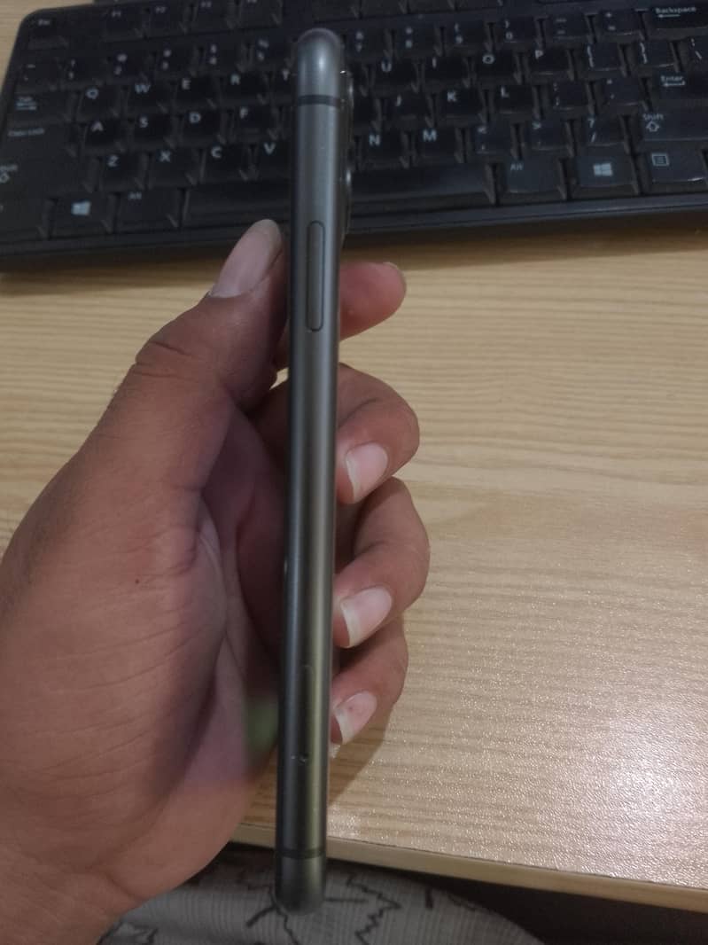 Apple iPhone 11 2