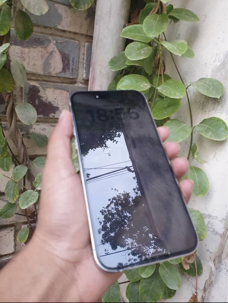 Apple iPhone 14 Pro Max 4