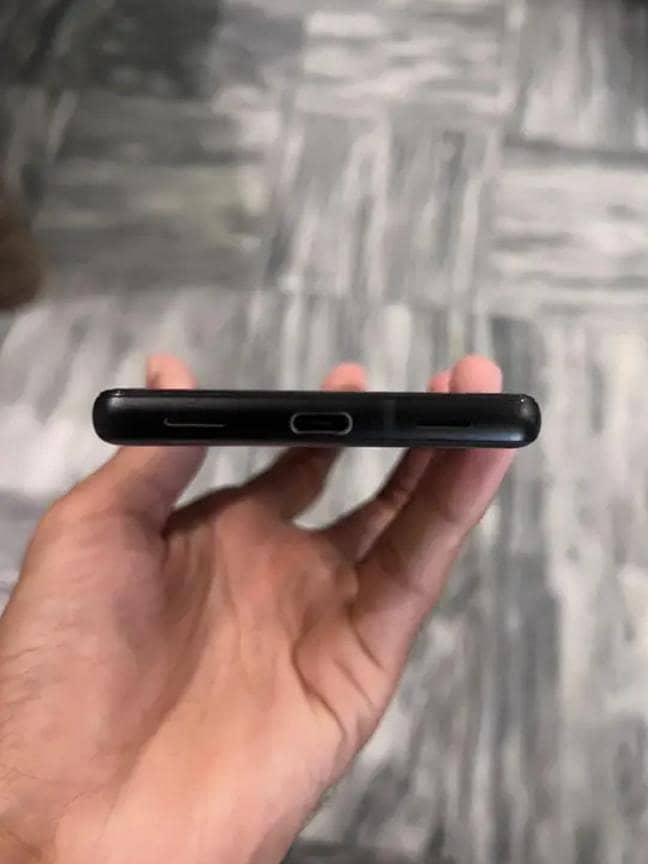 Google Pixel 6a panel 1