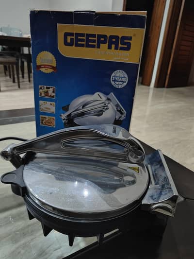 Geepas Electric Chapati Maker / Roti Maker - Non Stick