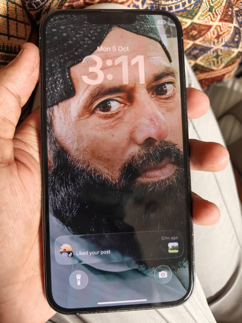 Apple iPhone 13 Pro Max 4