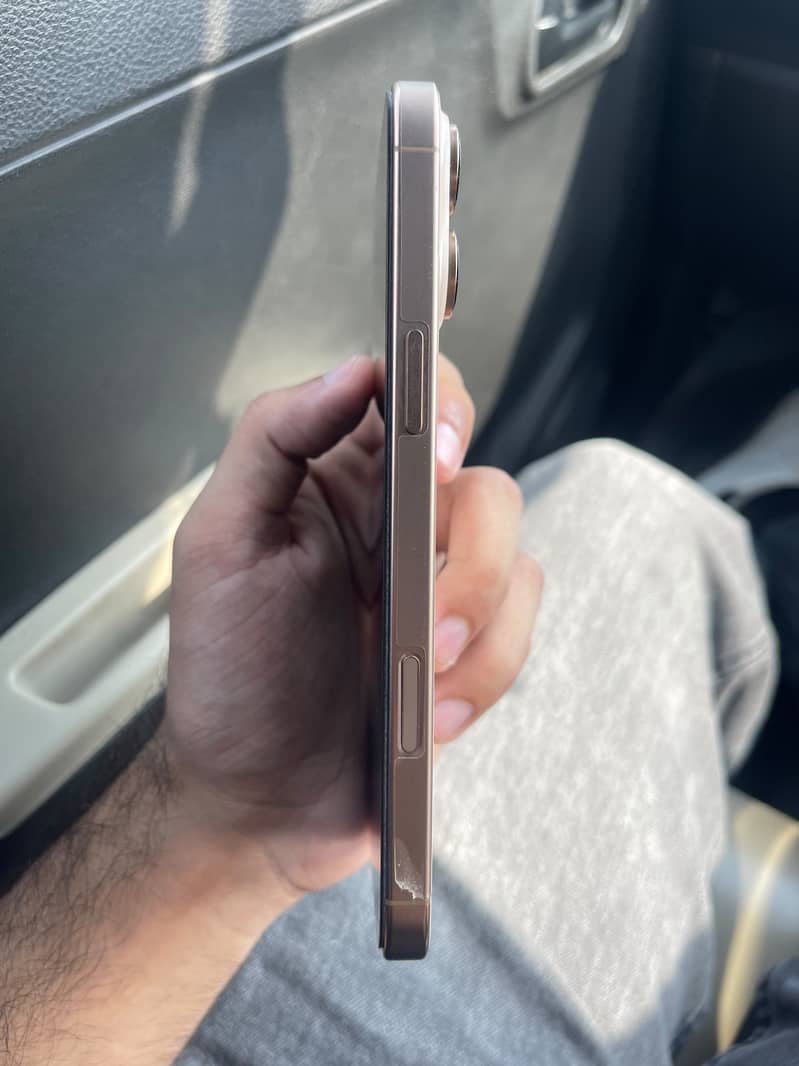 Iphone 16 pro max 1