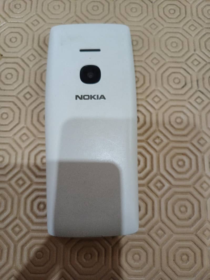 Nokia 8210 1