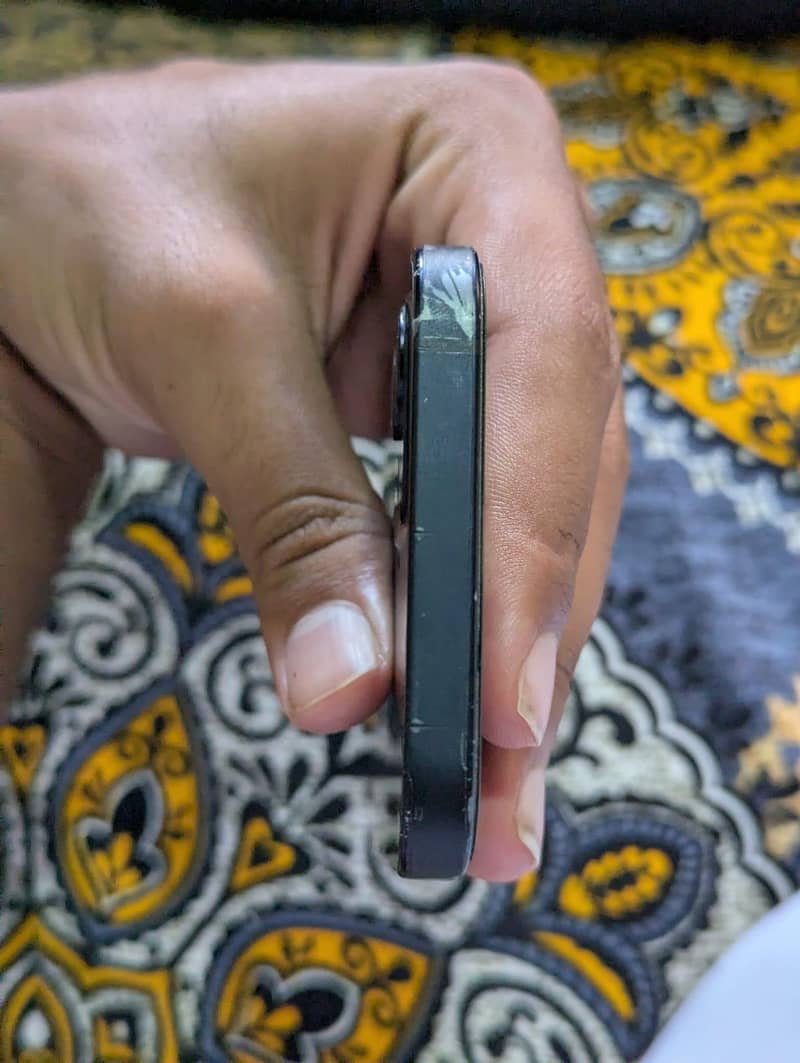 Apple iPhone 12 5