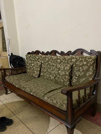 5 seater wooden sofa set . simple design.