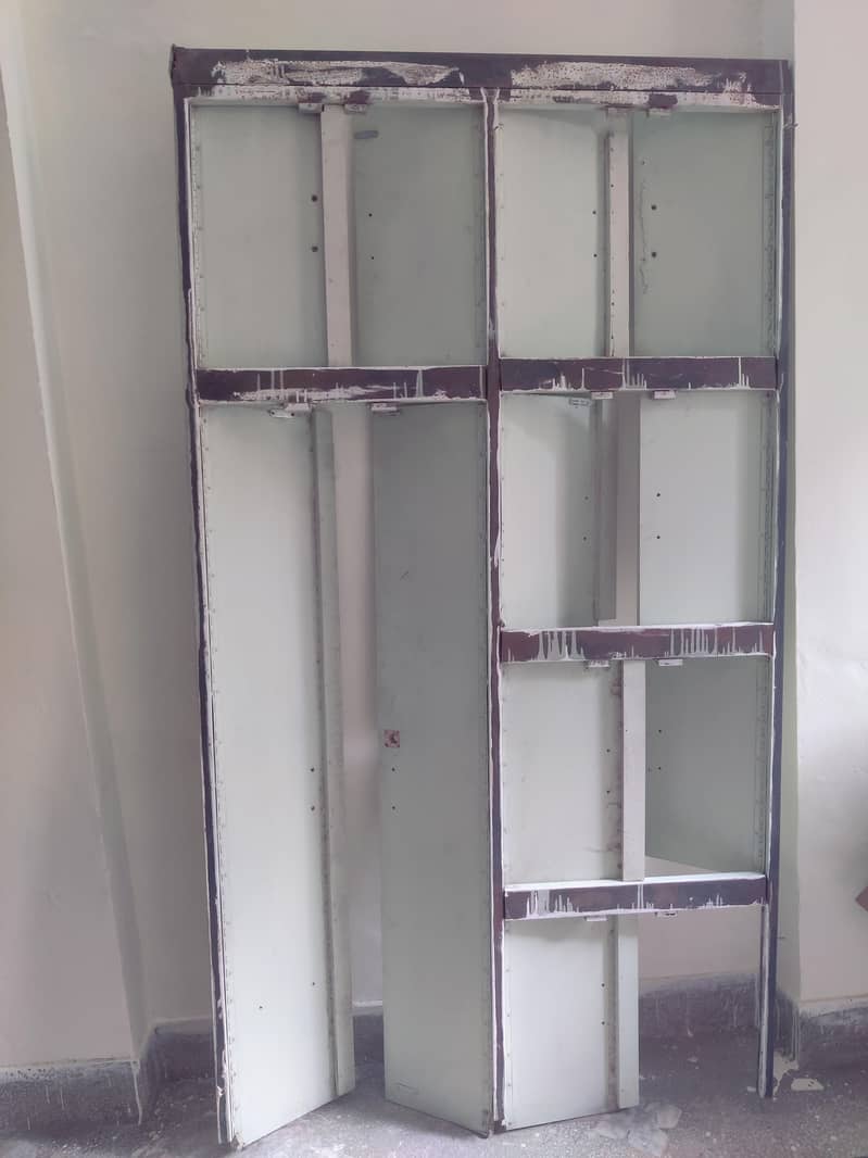 الماری cupboard , wardrobe 1