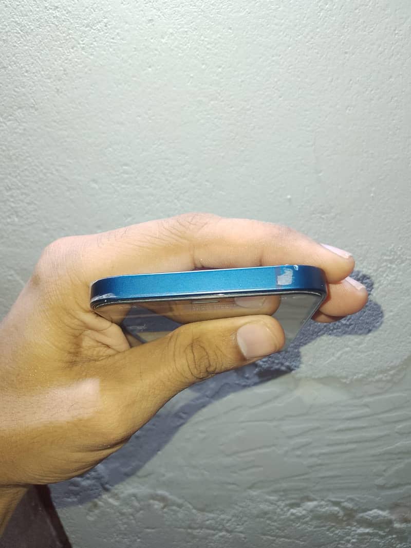 Apple iPhone 12 5