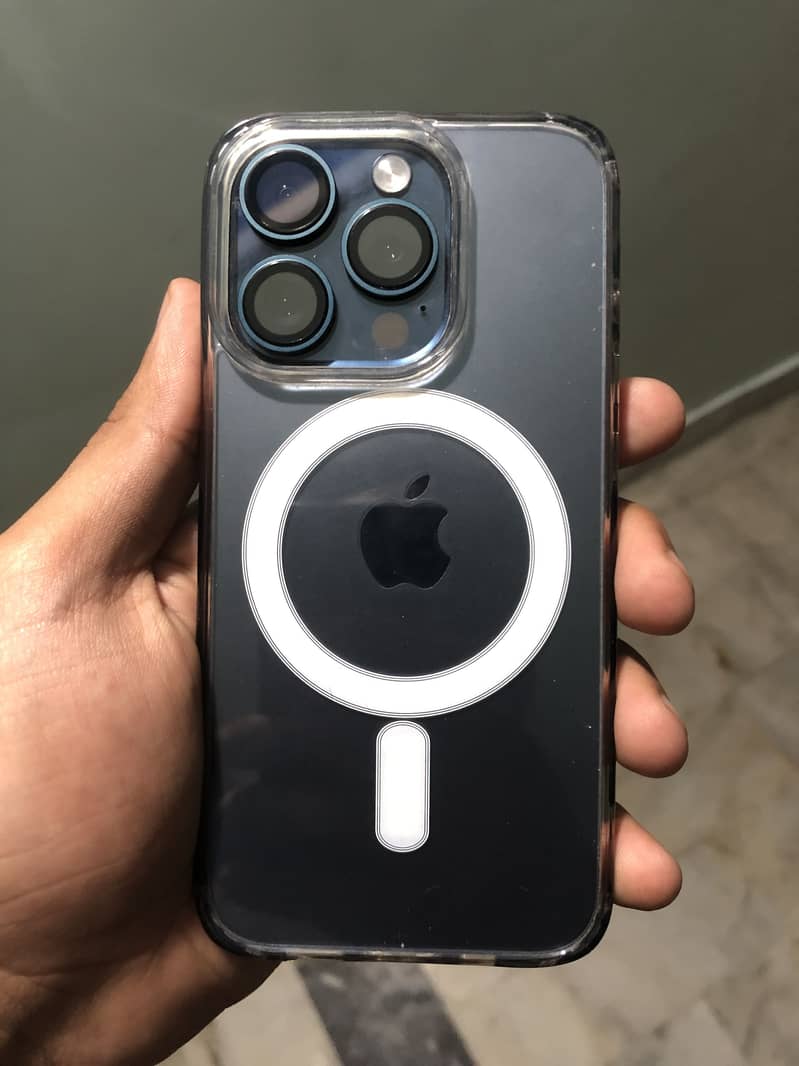 Apple iPhone 15 Pro 1