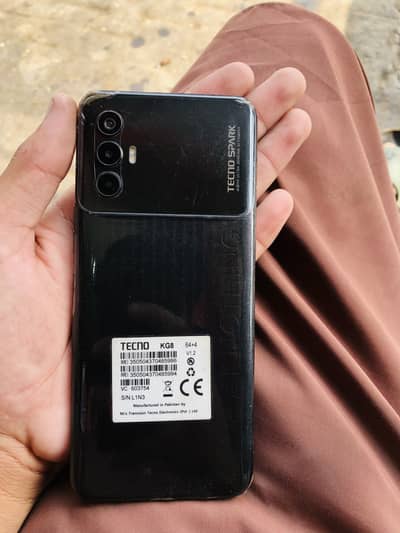 Tecno Spark 8 pro 4/64 with box 10/10 phone haibikul