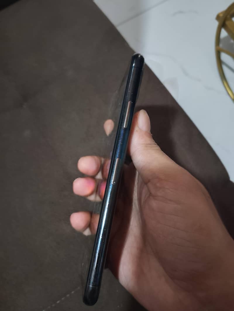 Apple iPhone 11 Pro Max 7
