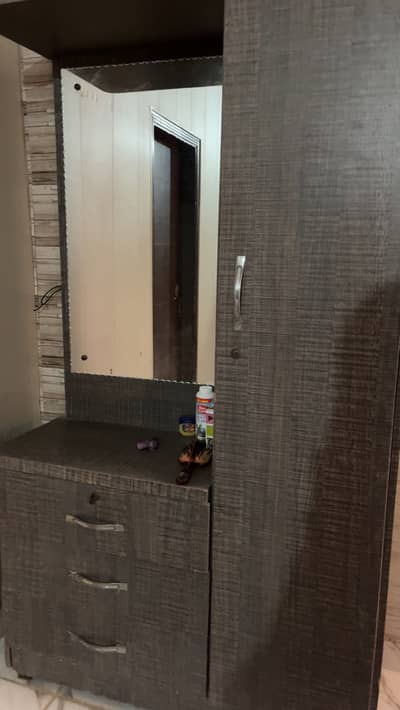 Dressing table with space side door drawers