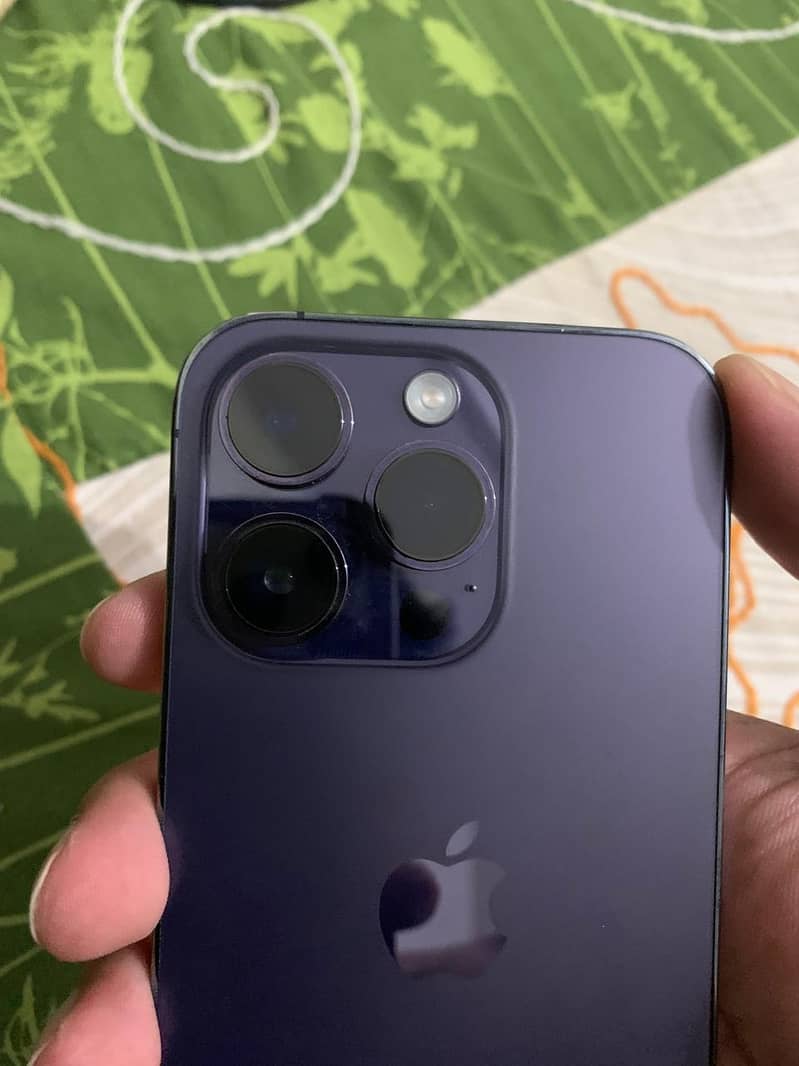 Apple iPhone 14 Pro 2