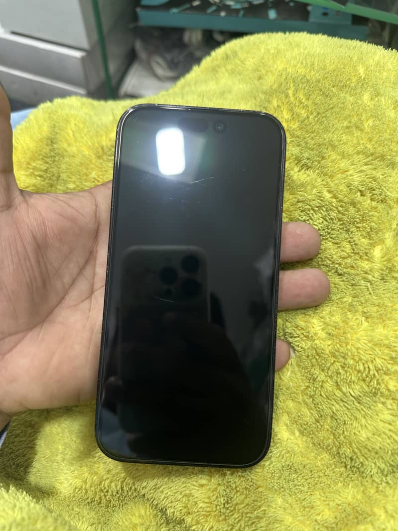 Apple iPhone 14 Pro 4