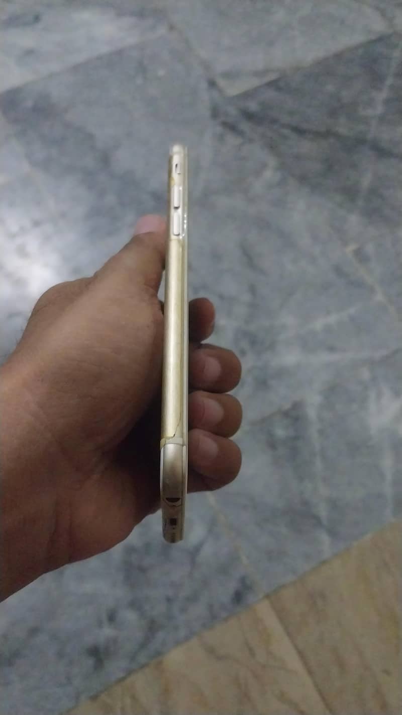 Apple iPhone 6 3