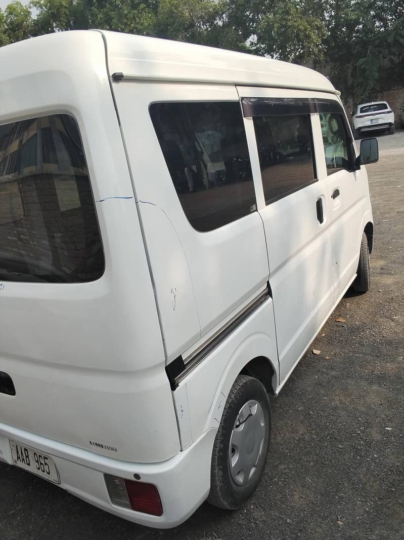Suzuki Every 2016 3