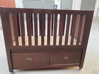 baby cot