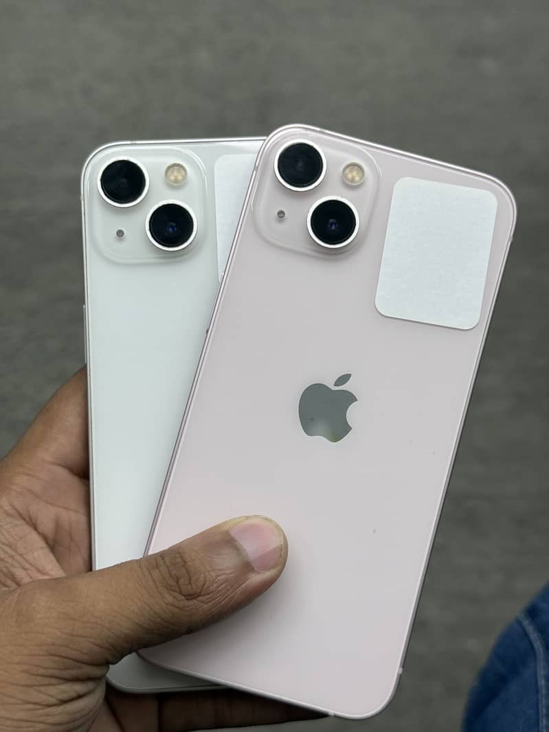Apple iPhone 13 4