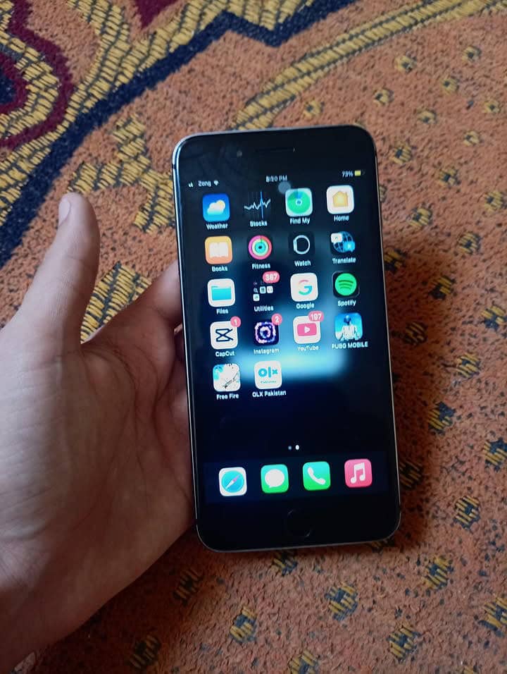 Apple iPhone 8 Plus 2