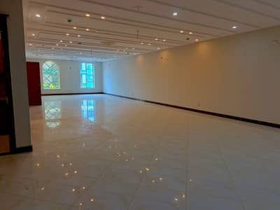 8 MARLA FLOOR AVAILABLE FOR RENT IN DHA PHASE 6 MAIN BULEWARD