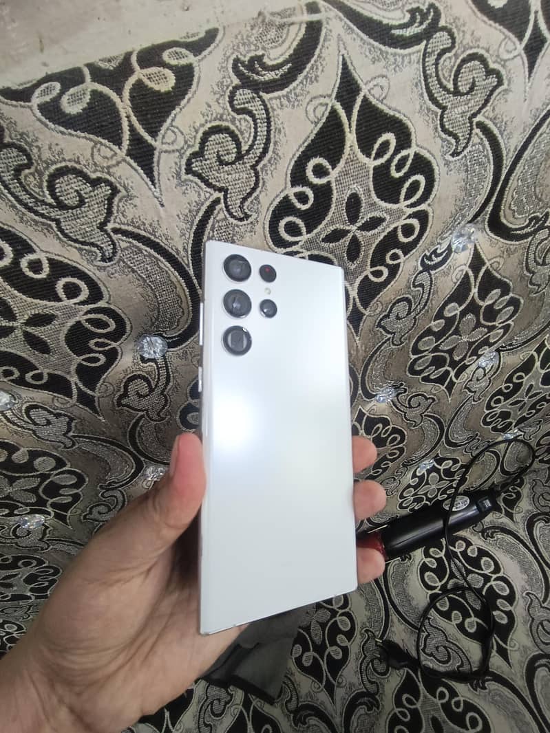 s22 ultra 8