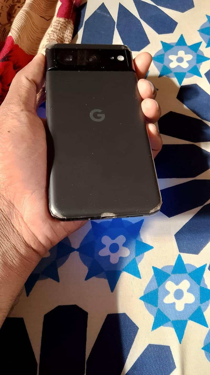Google Pixel 8 3