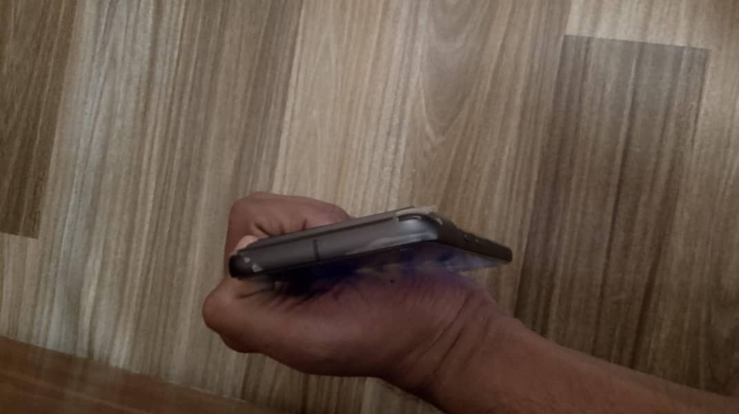 Google Pixel 8 6