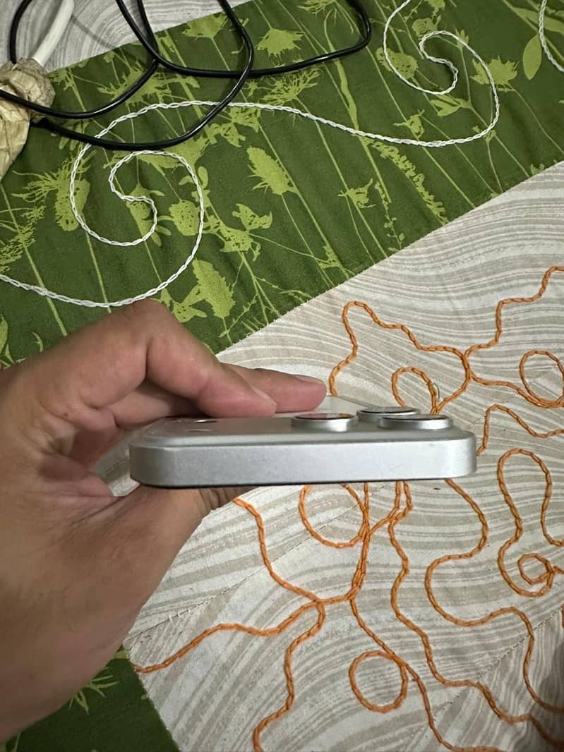 Apple iPhone XR 1