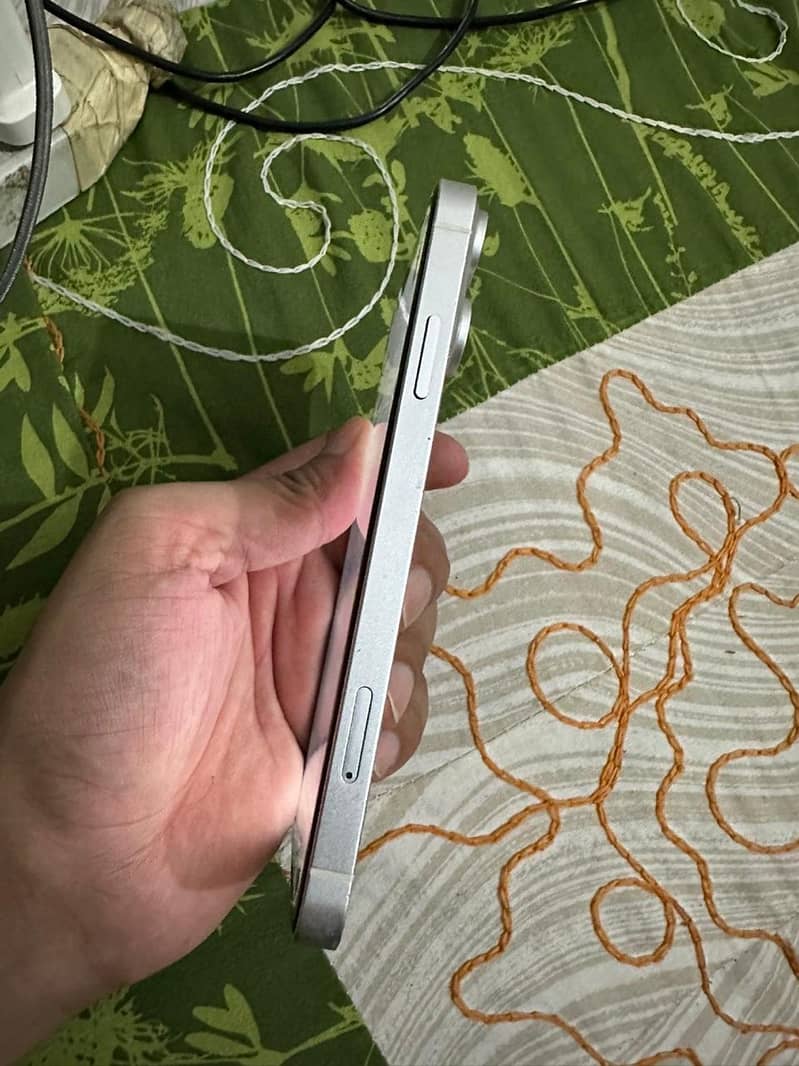Apple iPhone XR 2