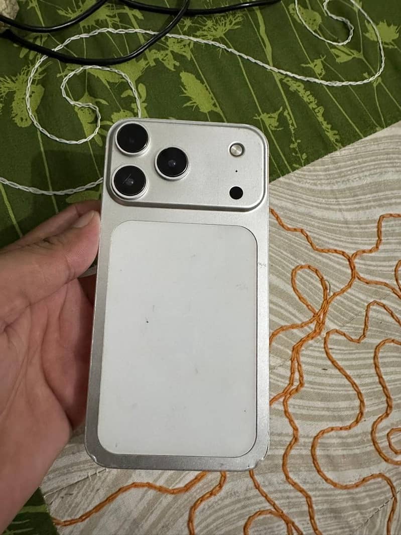 Apple iPhone XR 3