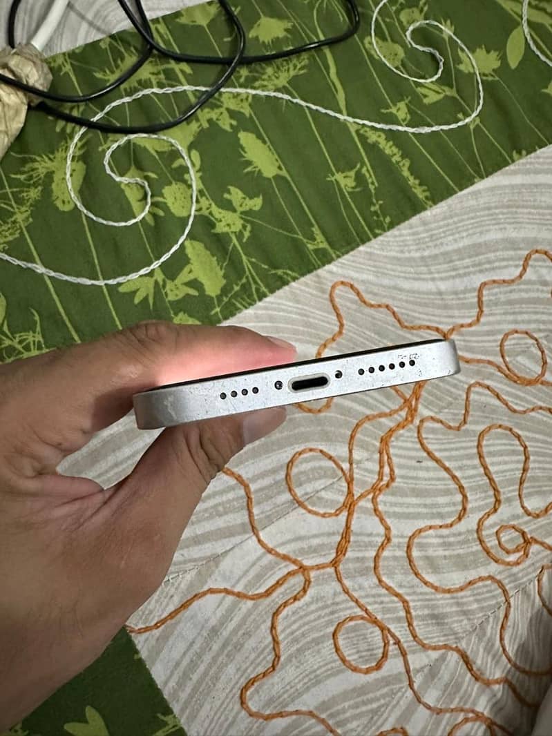 Apple iPhone XR 5