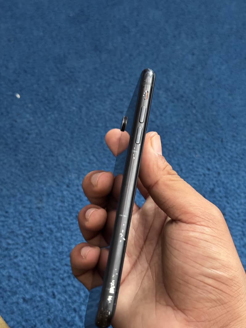 Apple iPhone XR 3