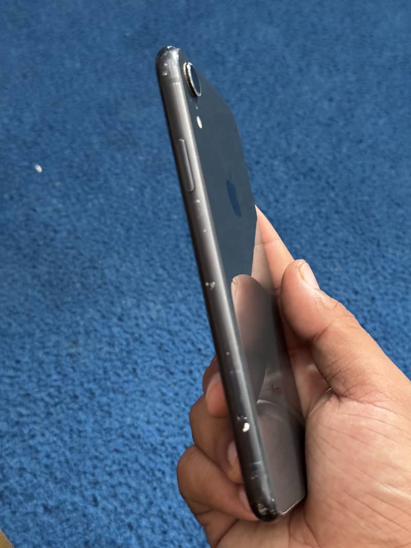 Apple iPhone XR 6