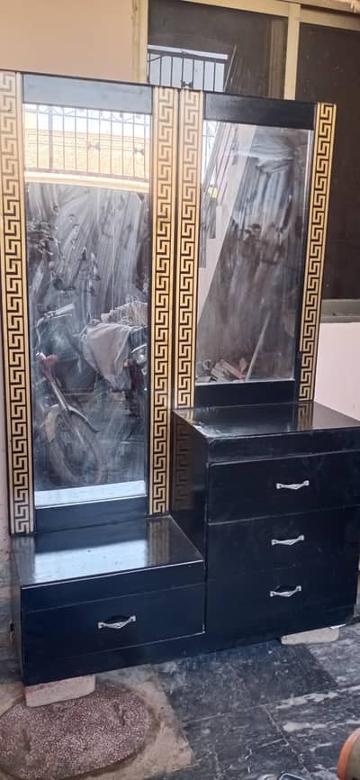 Dressing table with Mirrors- 4 Drawers- Black and Golden design