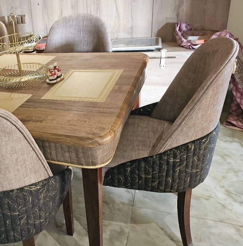 Dining Table 8 seater 1